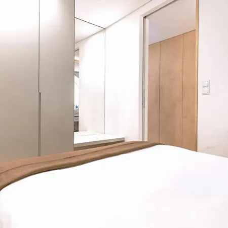 Wood And Marble 1bdr By Lovelystay *