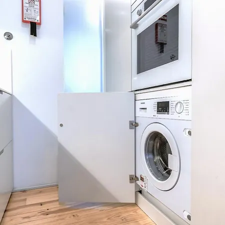 Apartman Wood And Marble 1bdr By Lovelystay