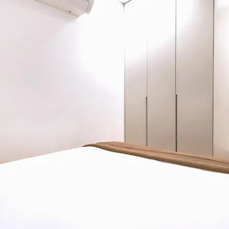 Wood And Marble 1bdr By Lovelystay