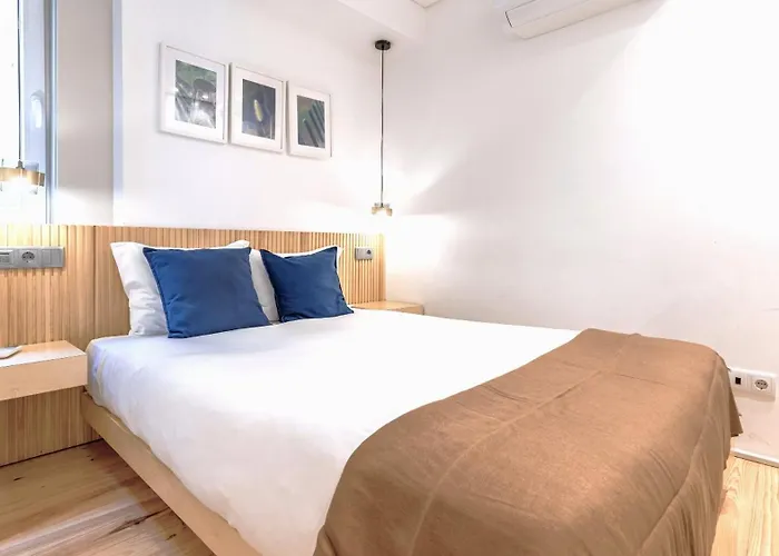 Wood And Marble 1bdr By Lovelystay