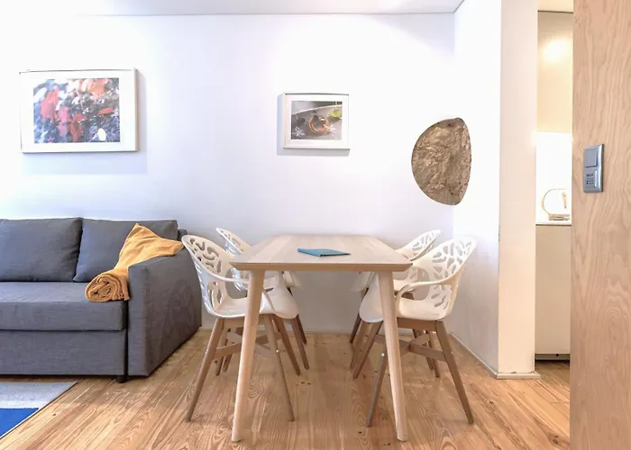 Wood And Marble 1bdr By Lovelystay شقة Lisboa