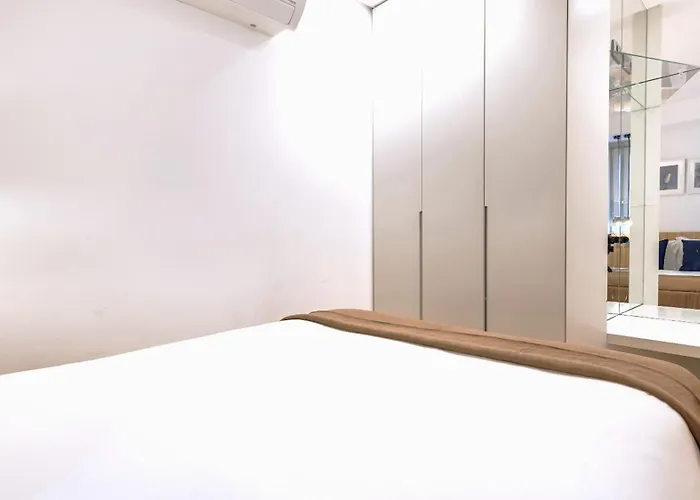 Wood And Marble 1bdr By Lovelystay